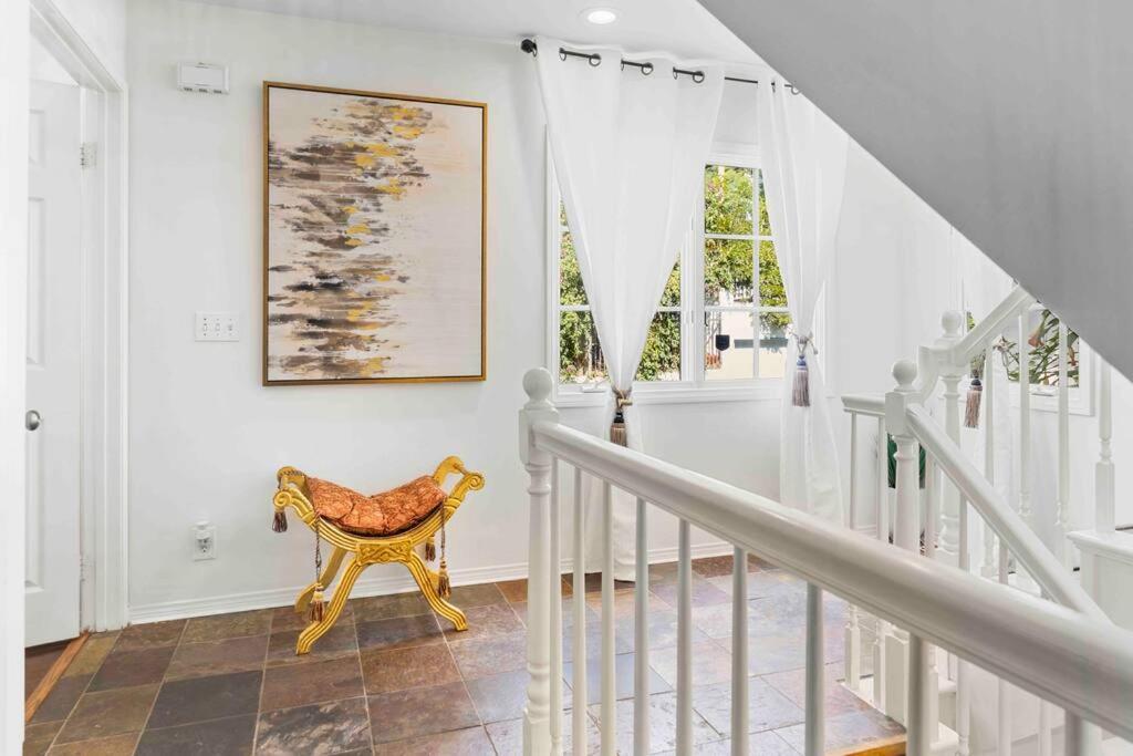 Stunning Mediterranean Mansion In Laurel Canyon Los Angeles Buitenkant foto